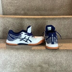 Asics Gel-Rocket 9 court shoes. Size women’s 9.5 worn once.